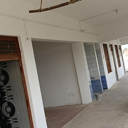 Savitri Garden Mayapuri Colony Chaatnag Road Jhunsi Prayagraj Jhusi Exterior photo